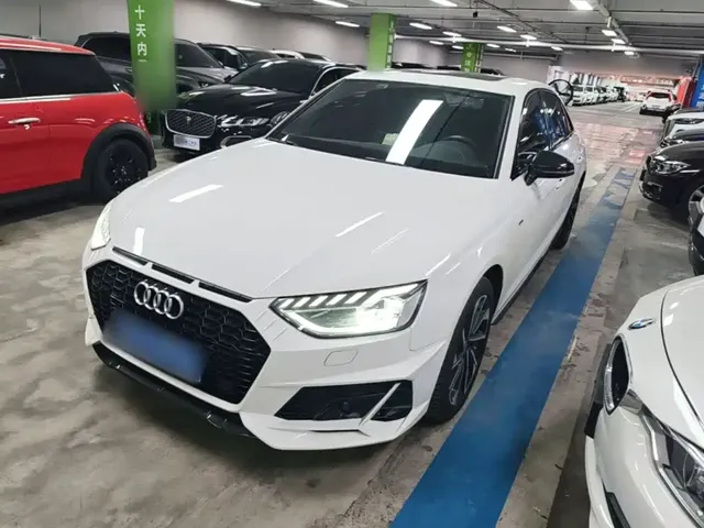 Audi A4L 2023 40 TFSI Luxury Sport