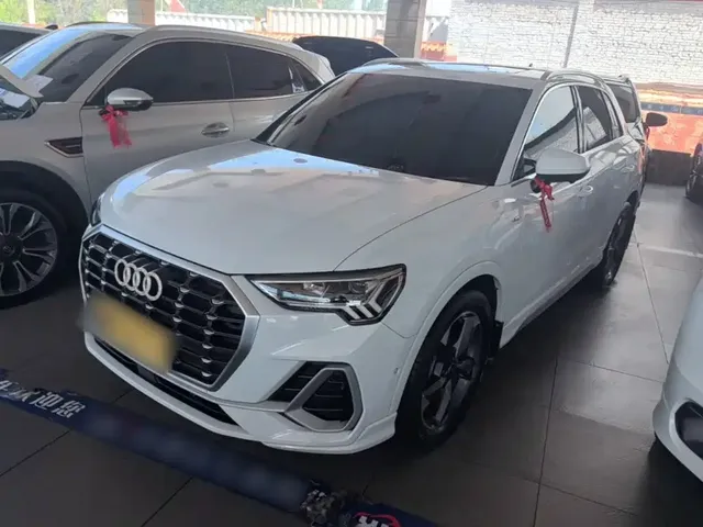 Audi Q3 2023 35 TFSI Fashion Dynamic Model (1.5T)