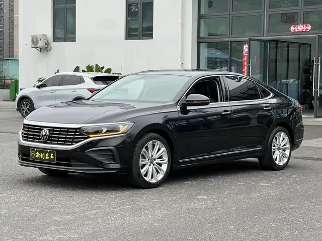 Volkswagen Passat 2023 280TSI Business Edition