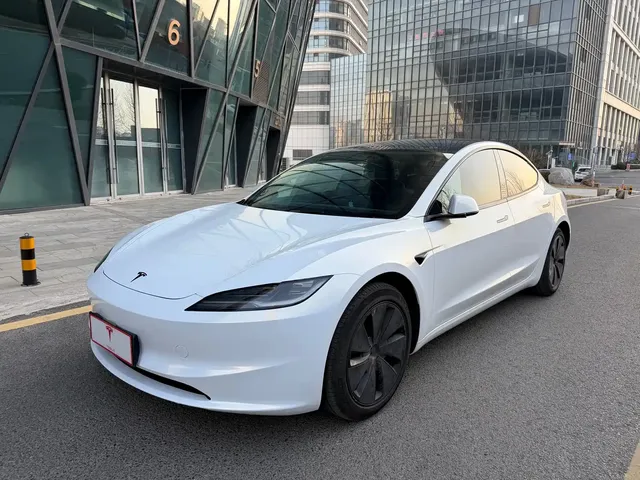 Tesla Model 3 2023 Rear-Wheel Drive