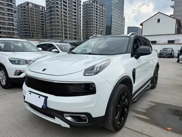 Lynk & Co 01 2017 2.0T 2WD Pro Version