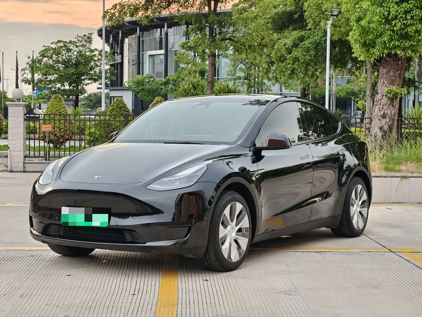 Tesla Model Y 2022 Facelift Rear-Wheel Drive Version