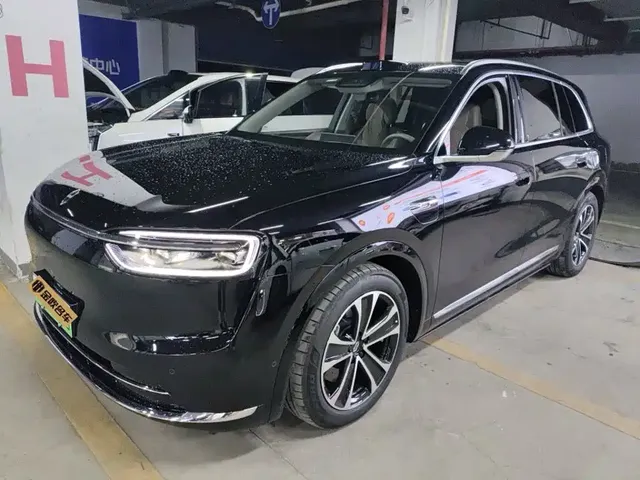 AITO Wenjie AITO M7 2026 Extended Range Base Model 6-Seater