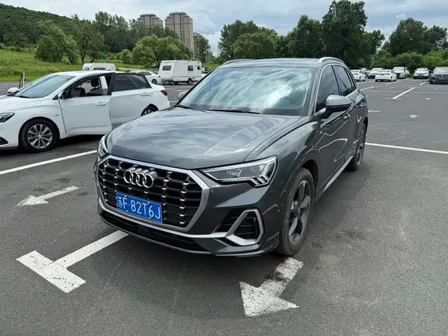 Audi Q3 2023 35 TFSI Fashion Dynamic (1.4T)