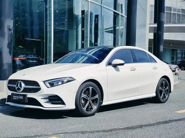 Mercedes-Benz A-Class 2023 A 200 L Fashion