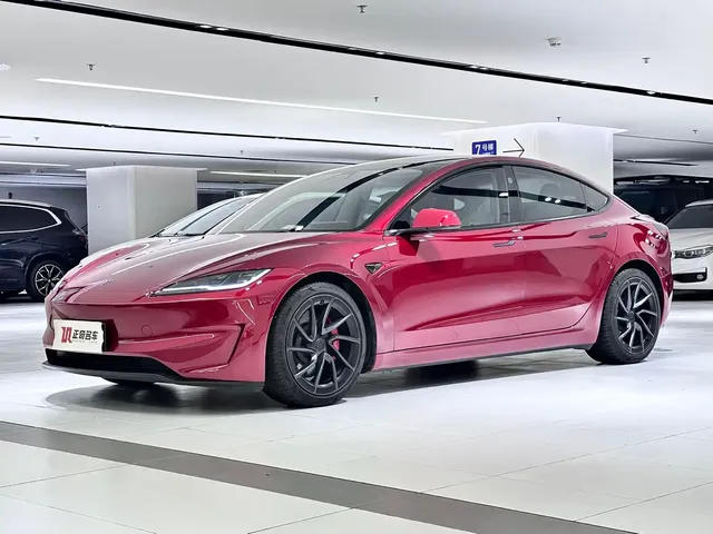 Tesla Model 3 2025 Model Year Facelift Performance All-Wheel Drive