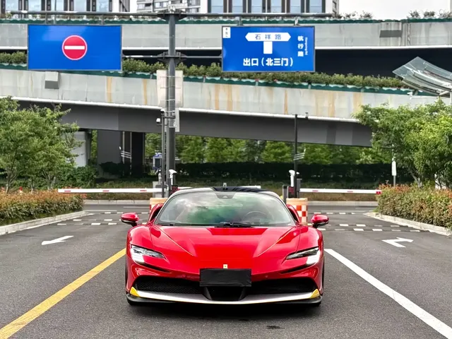 Ferrari SF90 2020 3.9T V8 Stradale