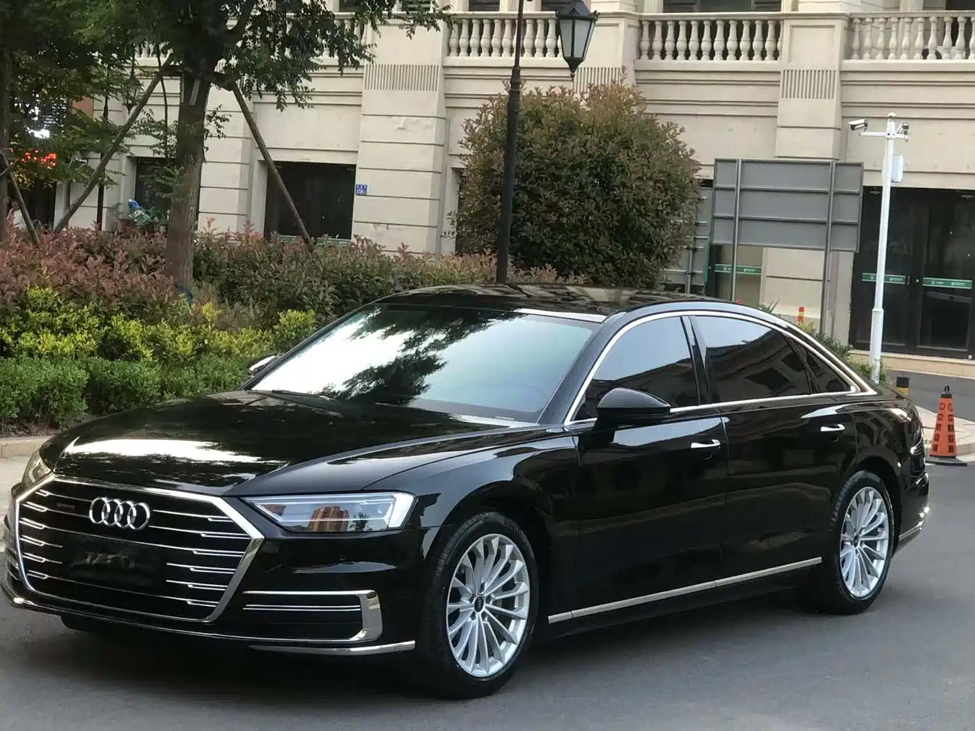 Audi A8 2022 A8L 50 TFSI quattro Comfort Collector's Edition