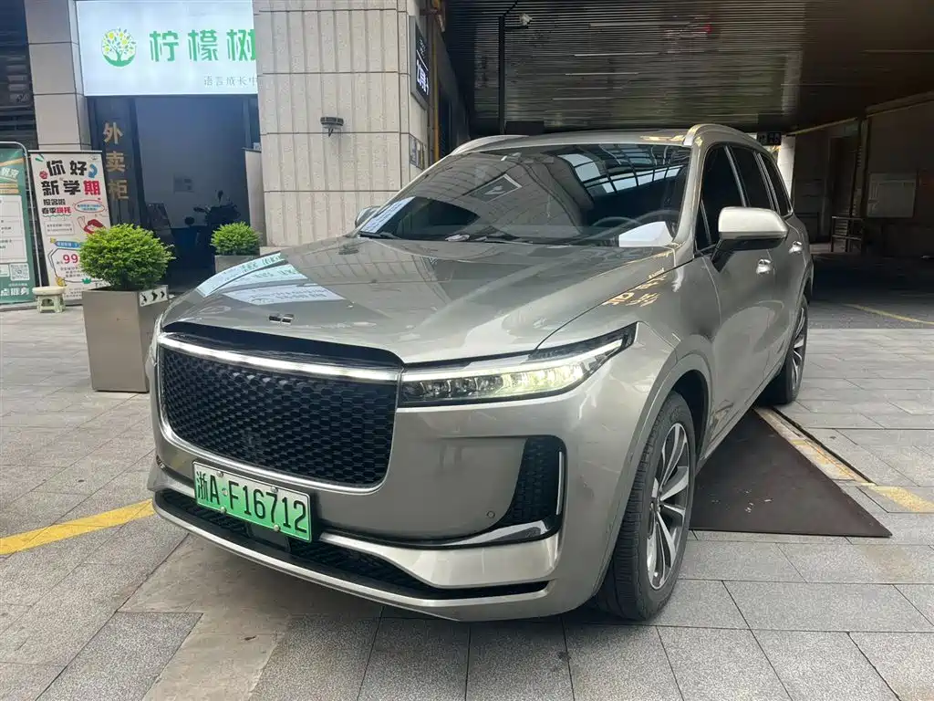 Li Auto Li ONE 2020 Extended Range 6-seater