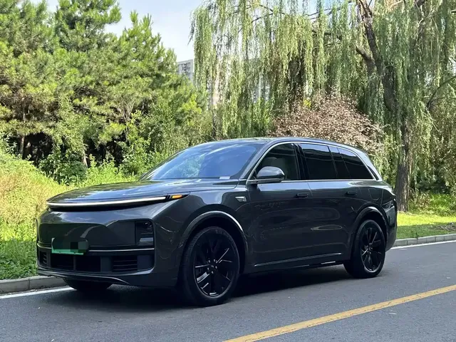 Li Auto Li L8 2023 Pro