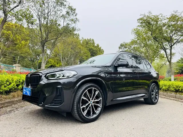 BMW X3 2023 xDrive30i Leading M Night Package
