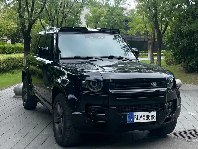 Land Rover Defender 2024 110 3.0T P400 X-DYNAMIC HSE