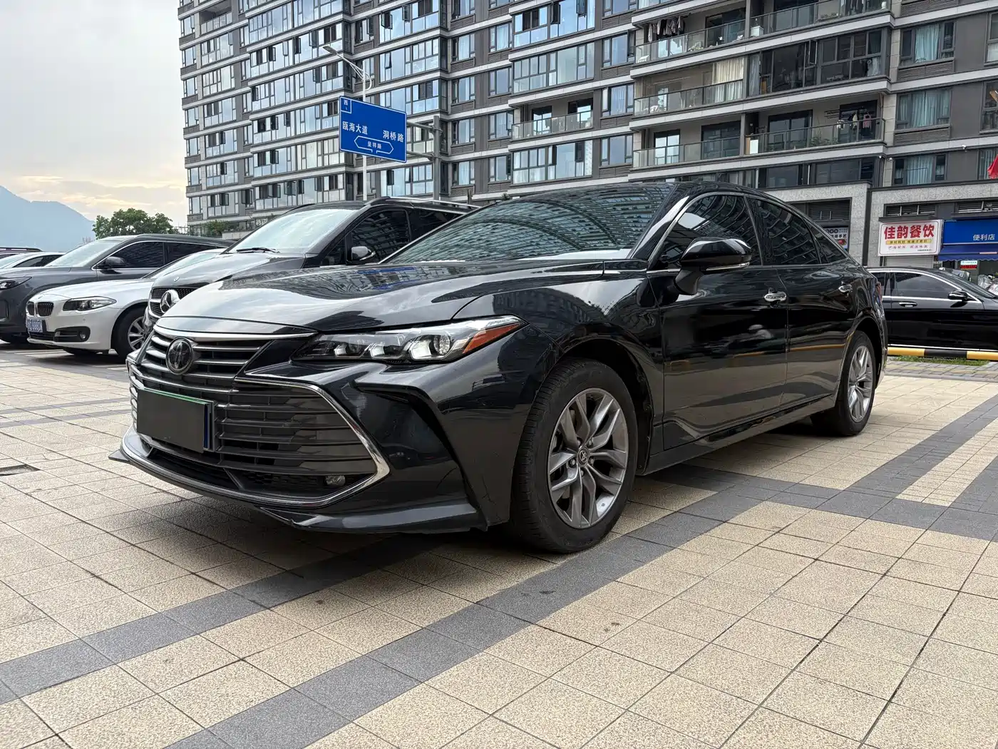 Toyota Avalon 2019 2.0L Luxury Edition (China VI)