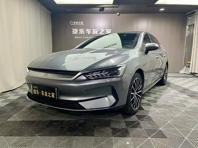 BYD Qin PLUS 2021 Model EV 600KM Flagship