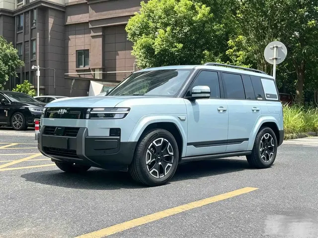 Fang Cheng Bao Titanium 7 2025 200KM Front-Wheel Drive Max Edition