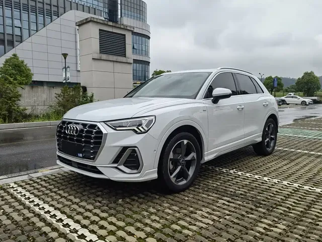 Audi Q3 2023 35 TFSI Fashion Dynamic Model (1.5T)