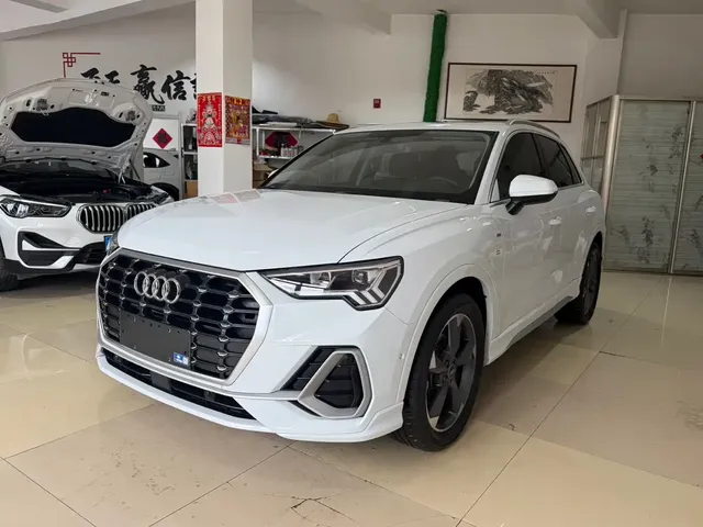 Audi Q3 2022 35 TFSI Fashion Dynamic