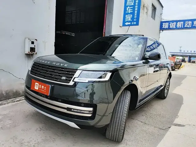 Land Rover Range Rover 2023 3.0 L6 400PS Golden Age Long Wheelbase
