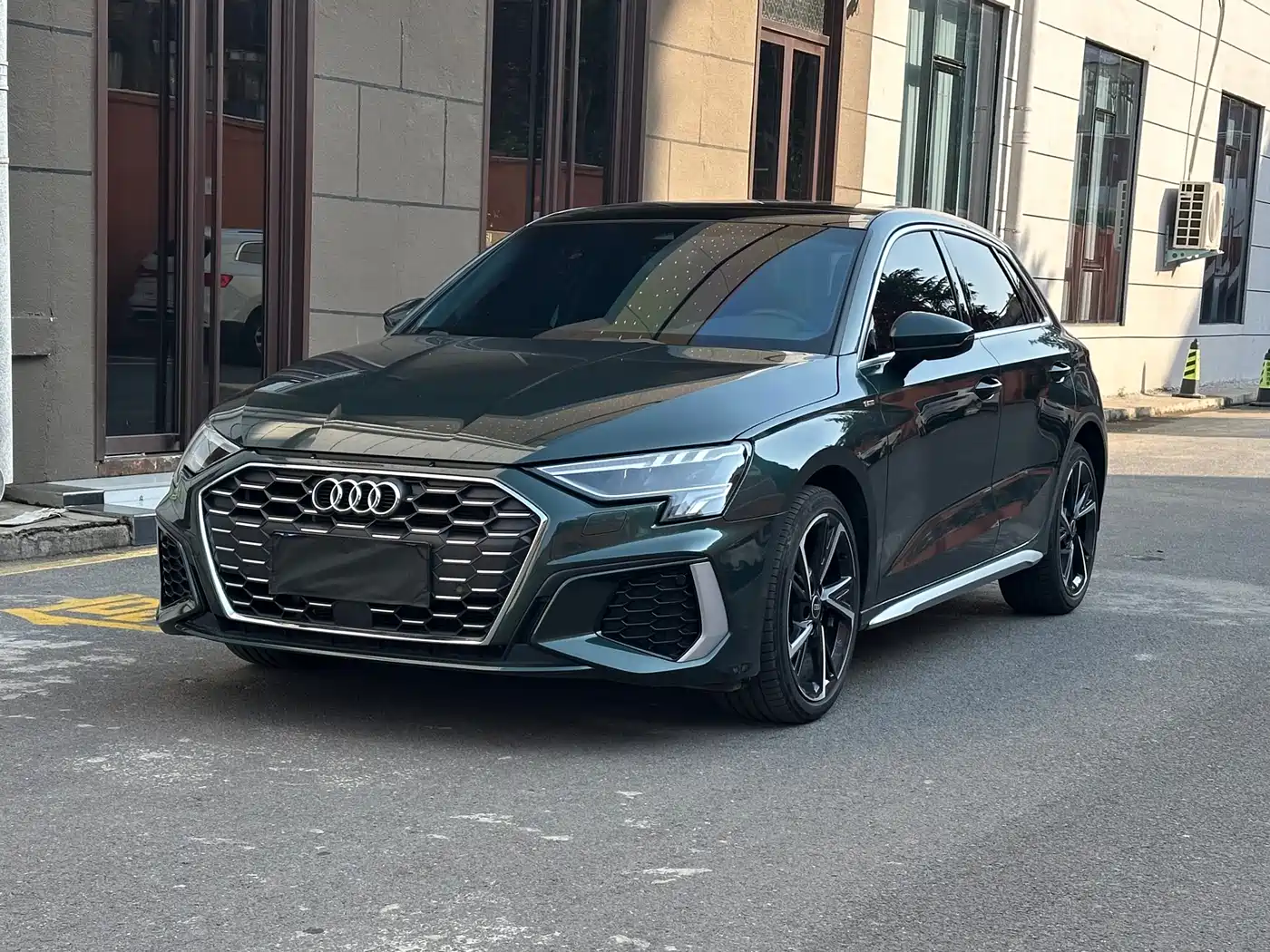 Audi A3 2023 Facelift Sportback 35 TFSI Fashion Sport