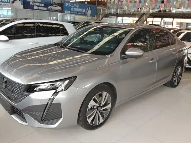 Peugeot 408 2024 360THP Dá Dá Edition Latour