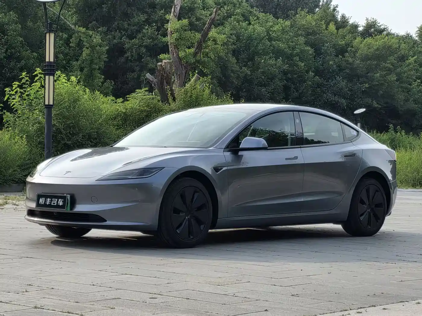 Tesla Model 3 2025 Model Year Facelift Long Range Rear-Wheel Drive