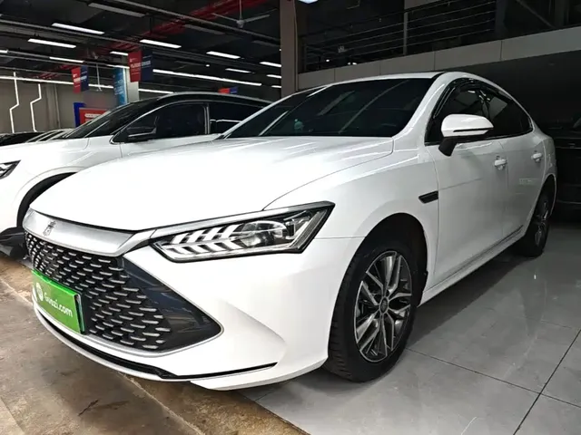 BYD Qin PLUS 2024 Glory Edition DM-i 120KM Surpass