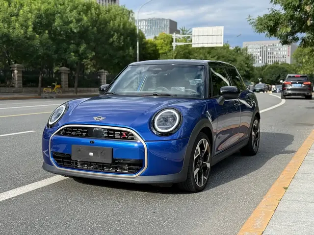 MINI MINI 2025 Model 2.0T COOPER S Artist 5-Door