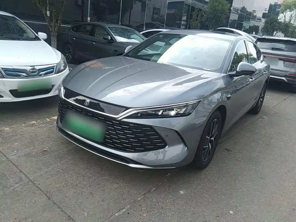 BYD Qin L 2025 DM-i Smart Drive Edition 120KM Surpassing