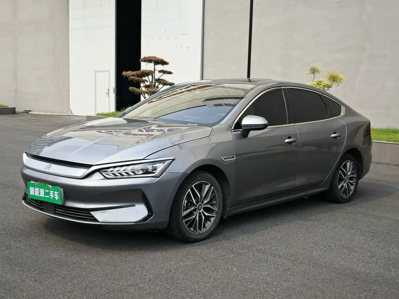 BYD Qin PLUS 2021 EV 500KM Luxury Model