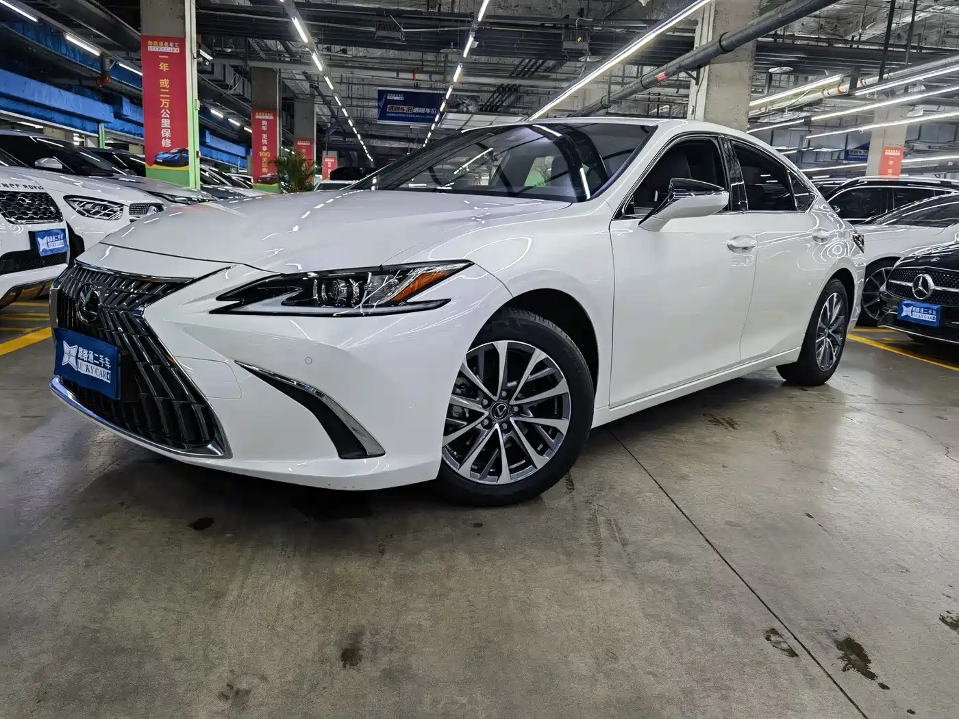 Lexus ES 2023 200 Excellence Edition