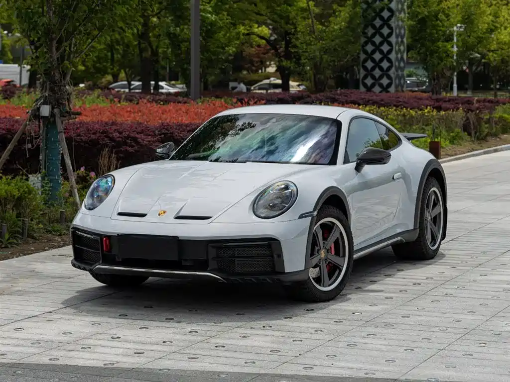 Porsche 911 2023 Dakar 3.0T