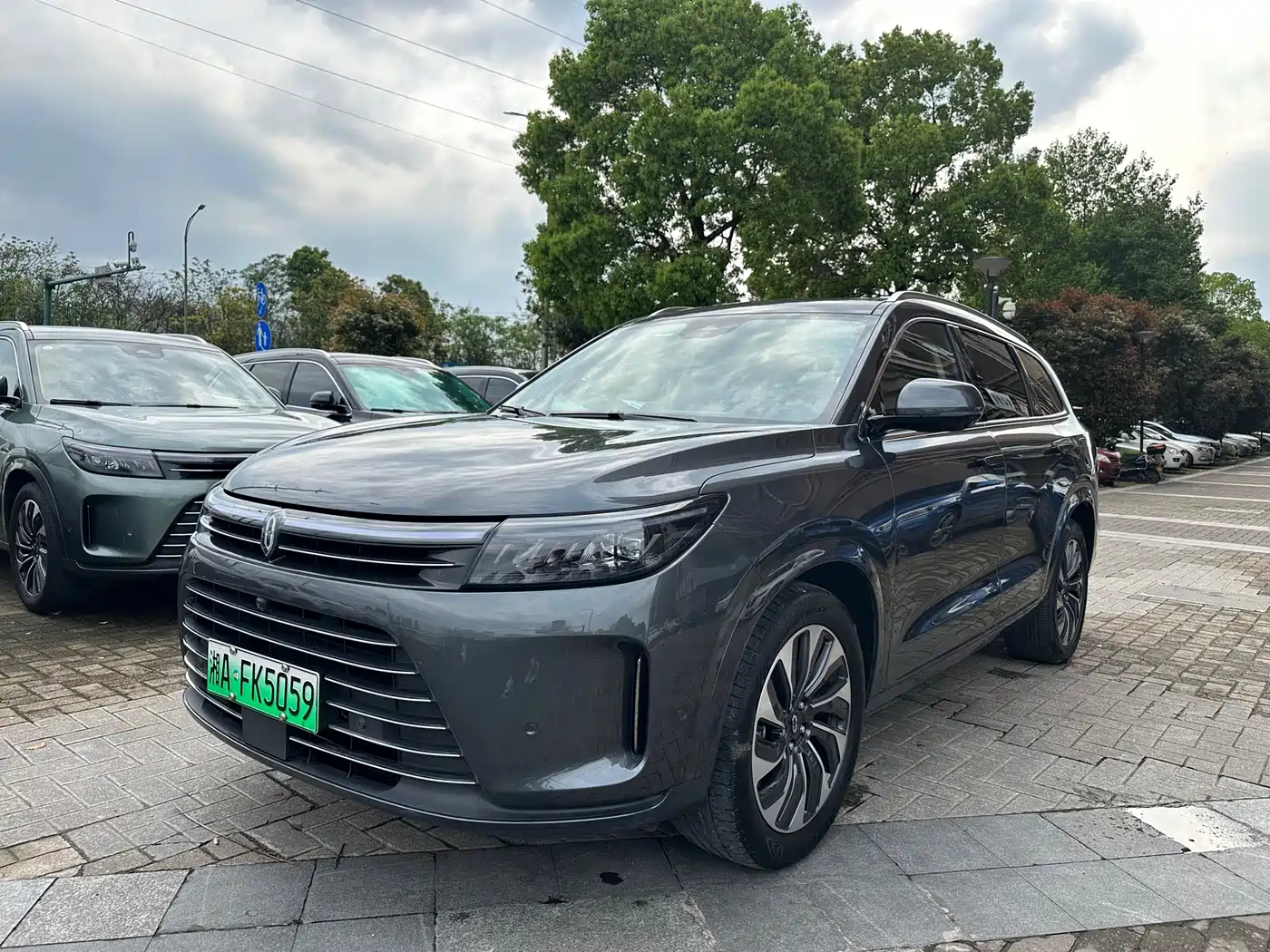AITO Wenjie AITO M7 2024 1.5T RWD Plus 6-Seater