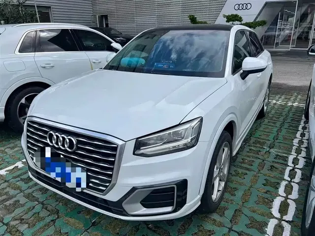 Audi Q2L 2020 35 TFSI Fashion Dynamic Model