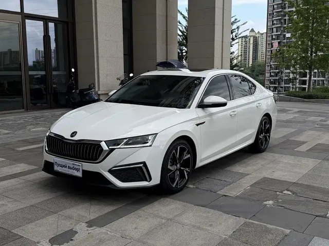 Škoda Octavia 2022 PRO TSI280 Luxury Edition