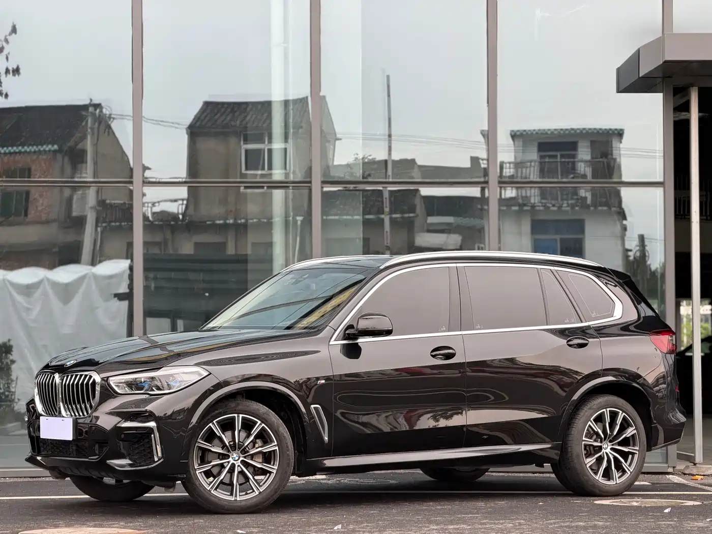 BMW X5 2022 xDrive 30Li Premium M Sport Package