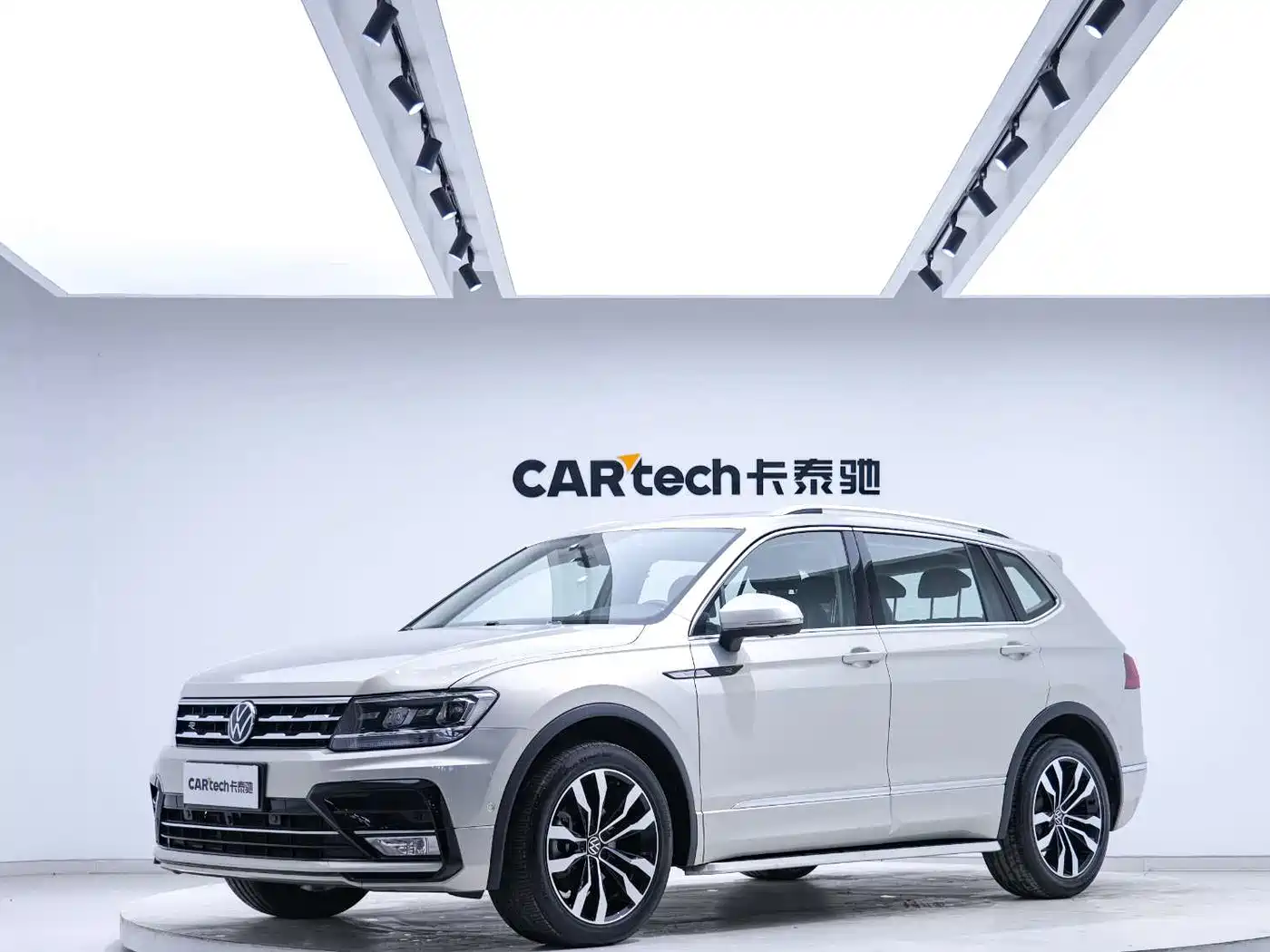Volkswagen Tiguan L 2021 330TSI Automatic 2WD R-Line Premium