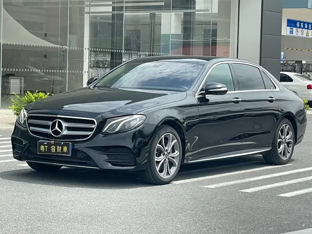 Mercedes-Benz E-Class 2020 E 300 L Sport Fashion Model