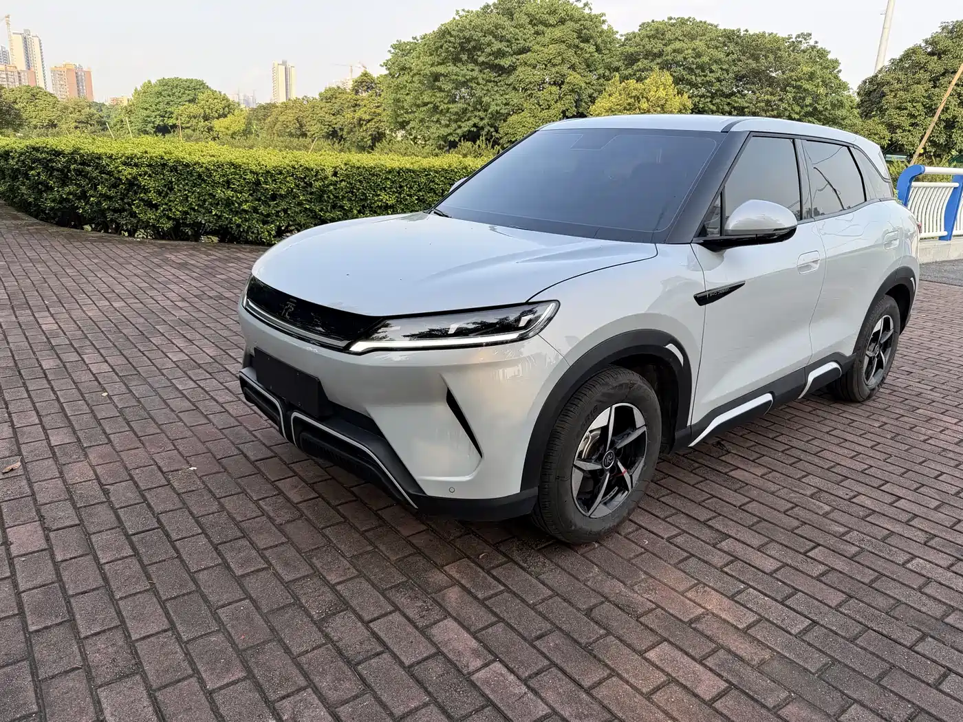 BYD Yuan UP 2024 401KM Leading Edition