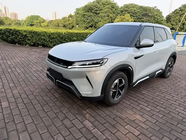 BYD Yuan UP 2024 401KM Leading Edition