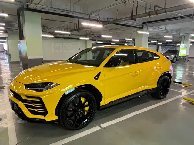 Lamborghini Urus 2021 4.0T V8