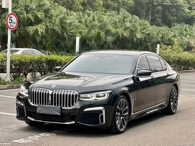 BMW 7 Series 2021 Model 740Li Leading M Sport Package