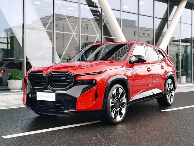 BMW XM 2023 50e