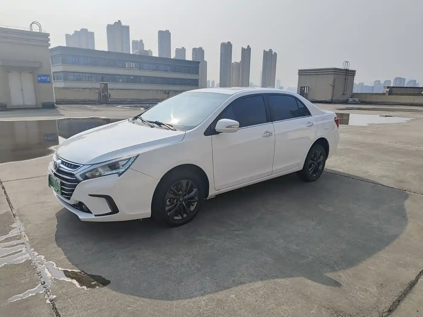 BYD Qin New Energy 2018 1.5T Smart Premium
