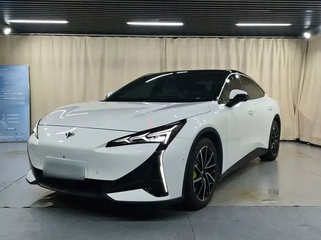 ARCFOX Alpha S5 2024 560MAX 185kW