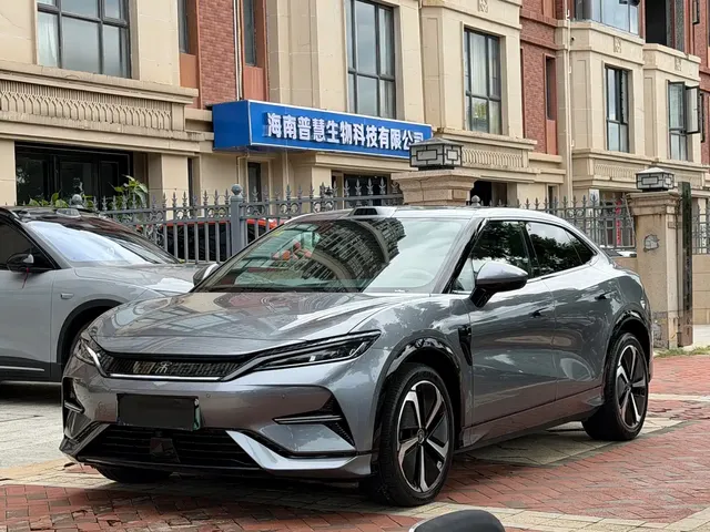 BYD Song L EV 2025 662km Excellence Smart Driving Model