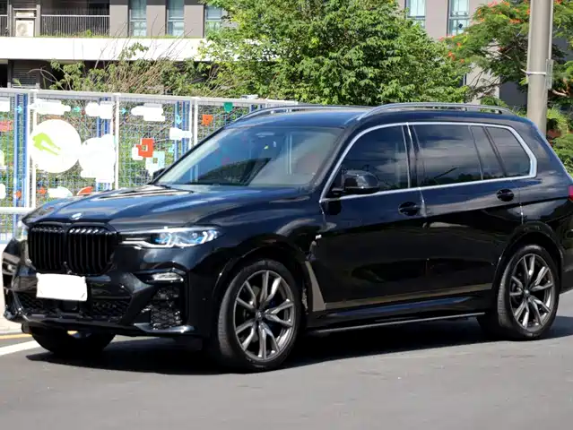 BMW X7 2021 xDrive M50i