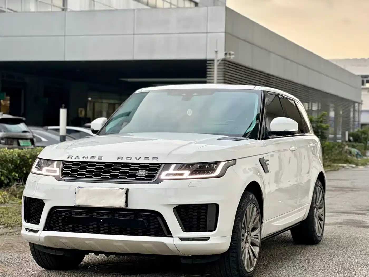 Land Rover Range Rover Sport 2020 3.0 L6 HSE DYNAMIC