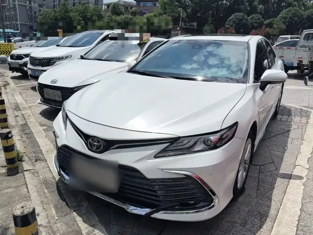 Toyota Camry 2023 2.0G Luxury Edition