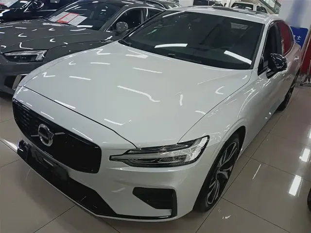 Volvo S60 2020 T4 Momentum Sport Edition