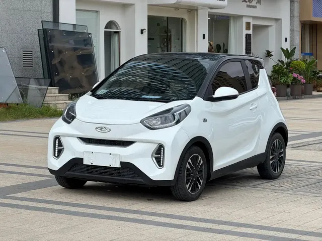 QQ New Energy Little Ant 2022 Sweet Pink Edition Half Sugar Version LFP Lithium 30kW 301km